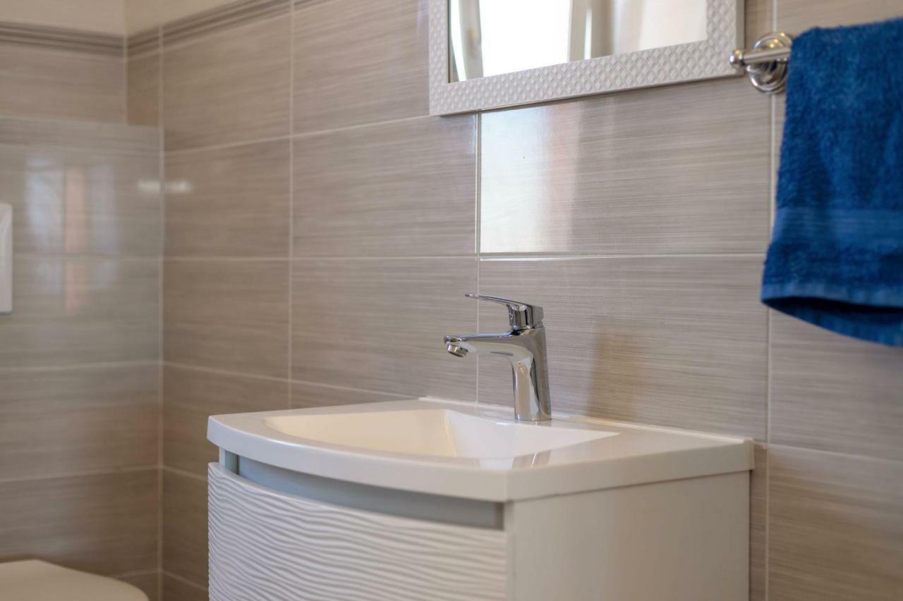 Luxury Apartment Nora Podstrana Bagian luar foto